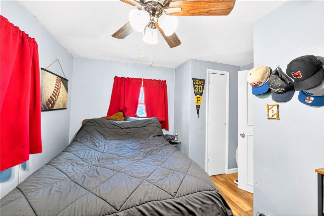 10 Elizabeth St, Washington, PA 15301