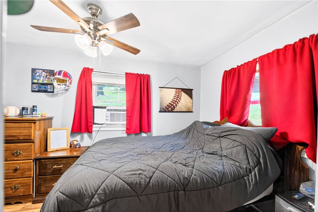 10 Elizabeth St, Washington, PA 15301