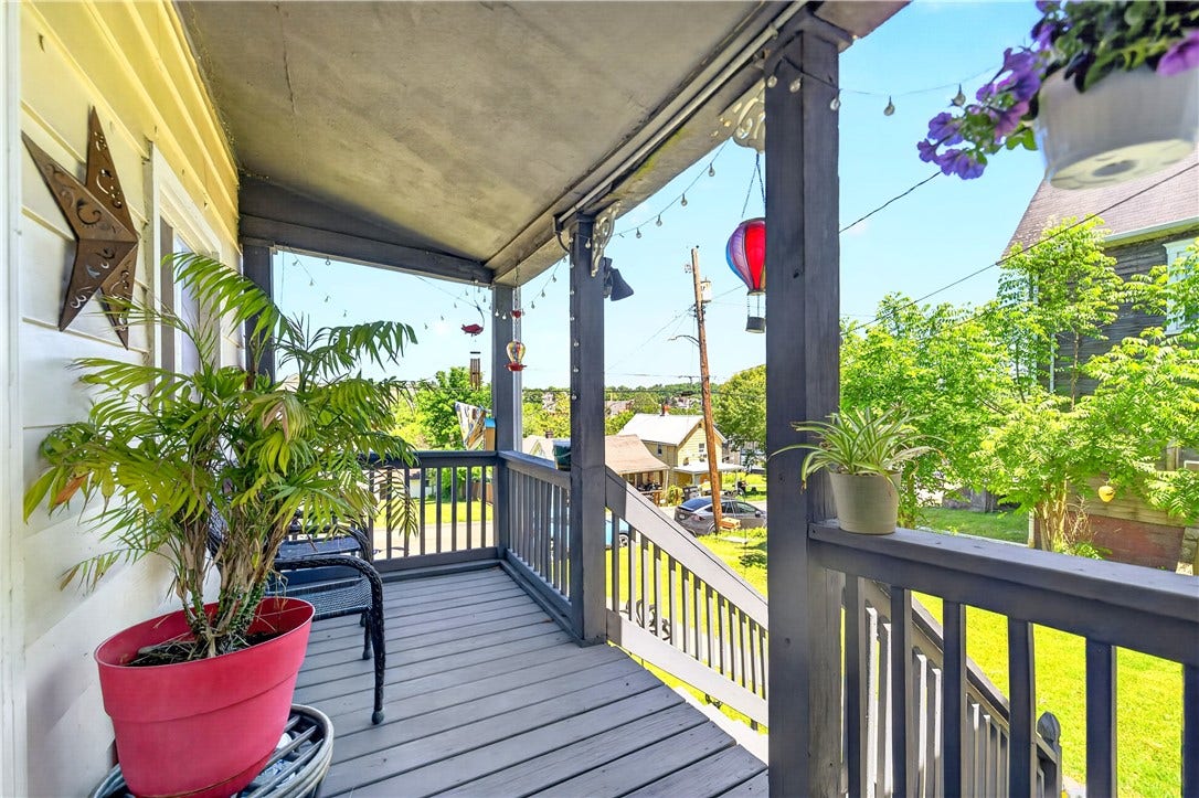 10 Elizabeth St, Washington, PA 15301