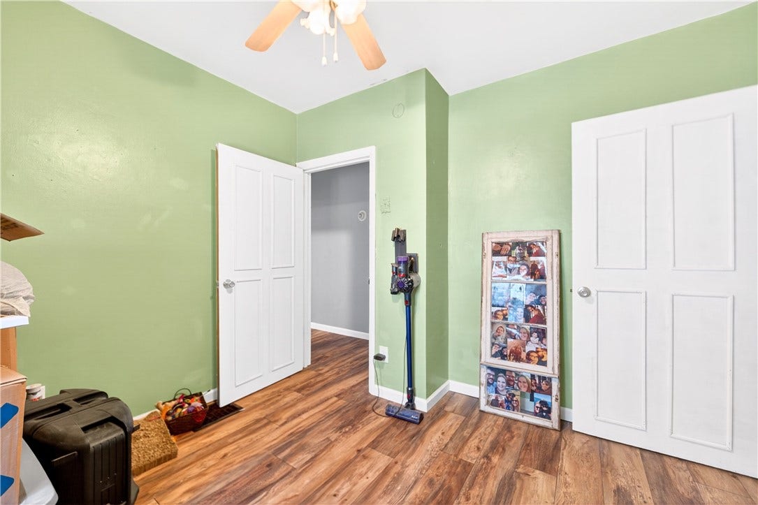 10 Elizabeth St, Washington, PA 15301