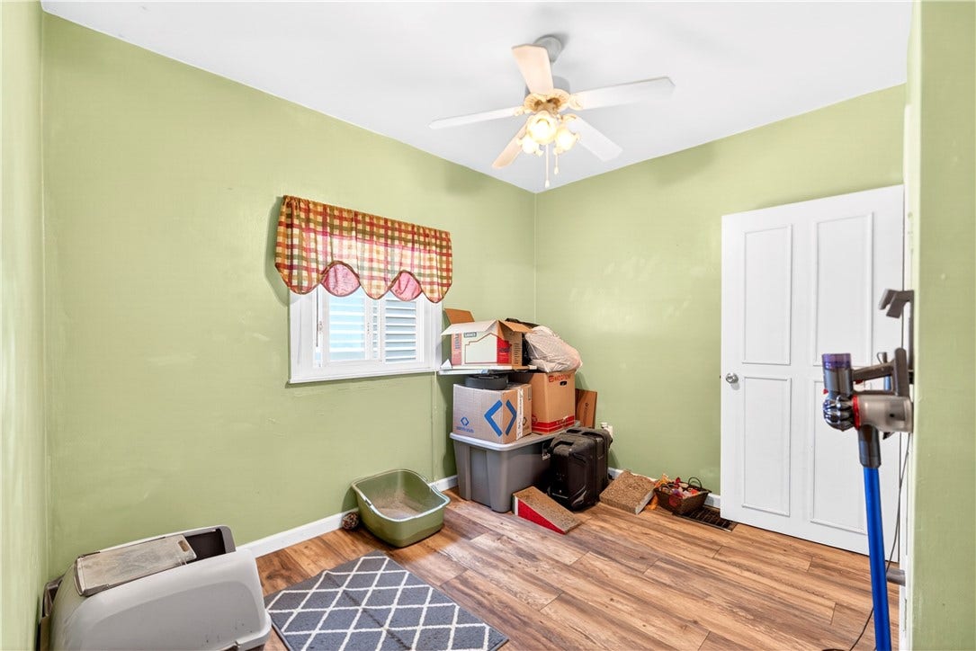 10 Elizabeth St, Washington, PA 15301