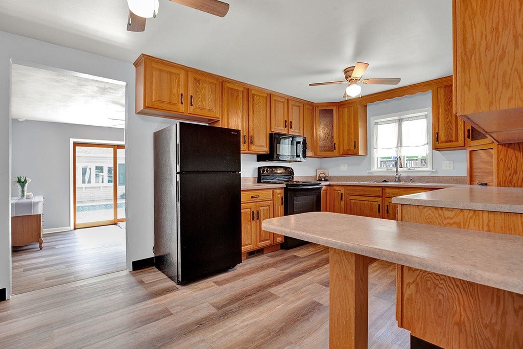 12 Cree Dr, Greensburg, PA 15601