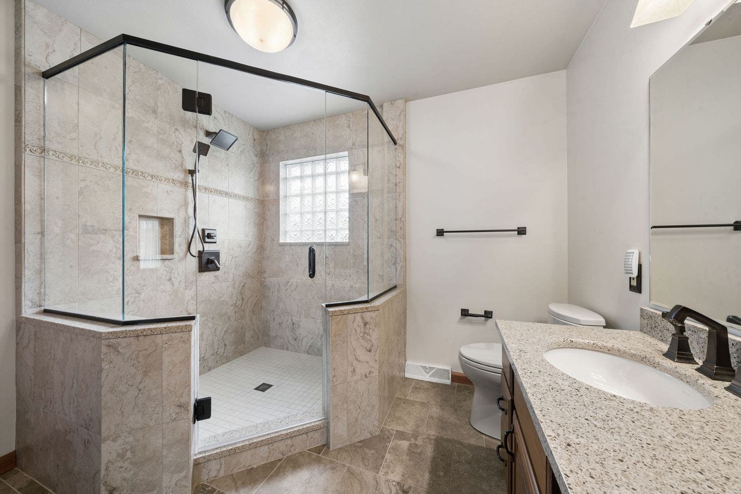 9470 Pembroke Circle, North Huntingdon, PA 15642