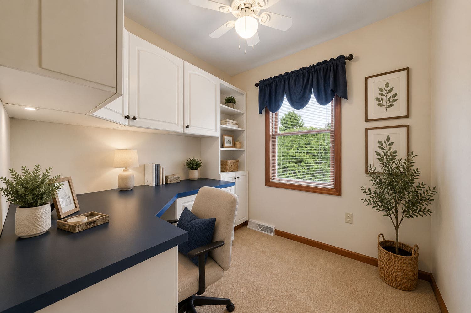 9470 Pembroke Circle, North Huntingdon, PA 15642