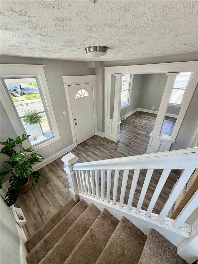 44 W Hallam Ave, Washington, PA 15301