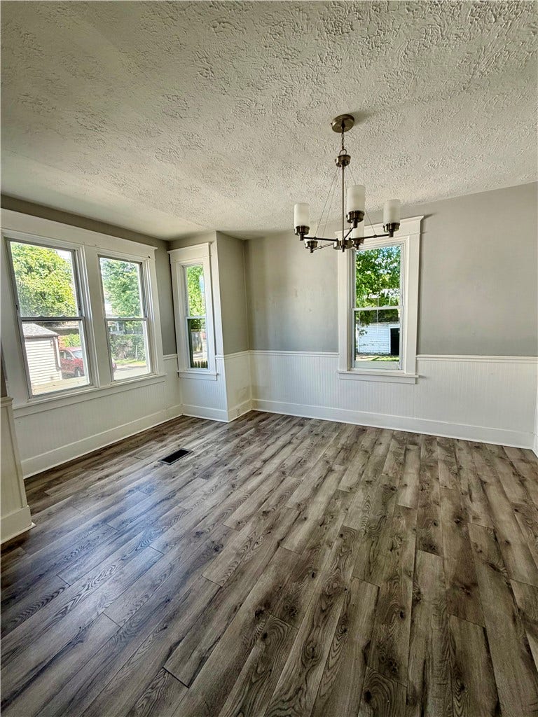 44 W Hallam Ave, Washington, PA 15301