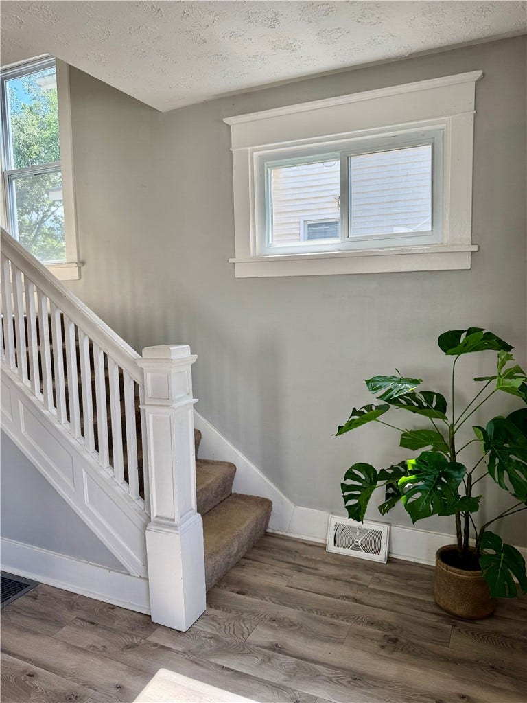 44 W Hallam Ave, Washington, PA 15301