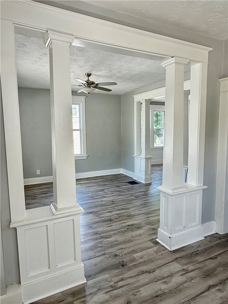 44 W Hallam Ave, Washington, PA 15301