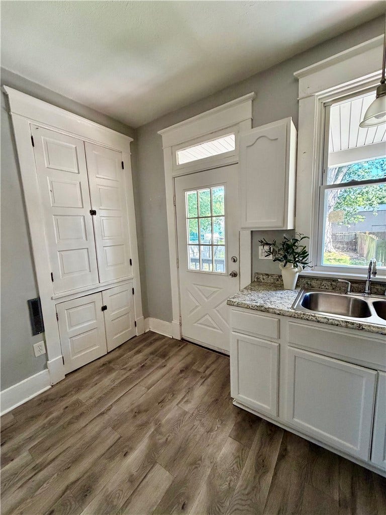 44 W Hallam Ave, Washington, PA 15301