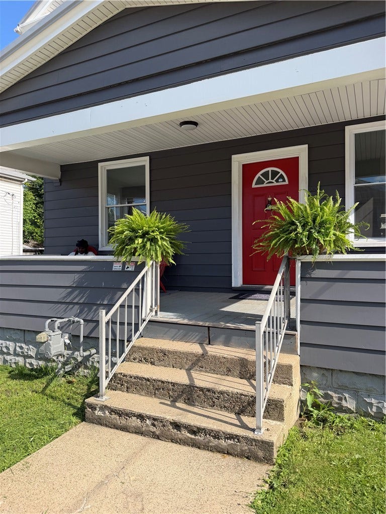 44 W Hallam Ave, Washington, PA 15301