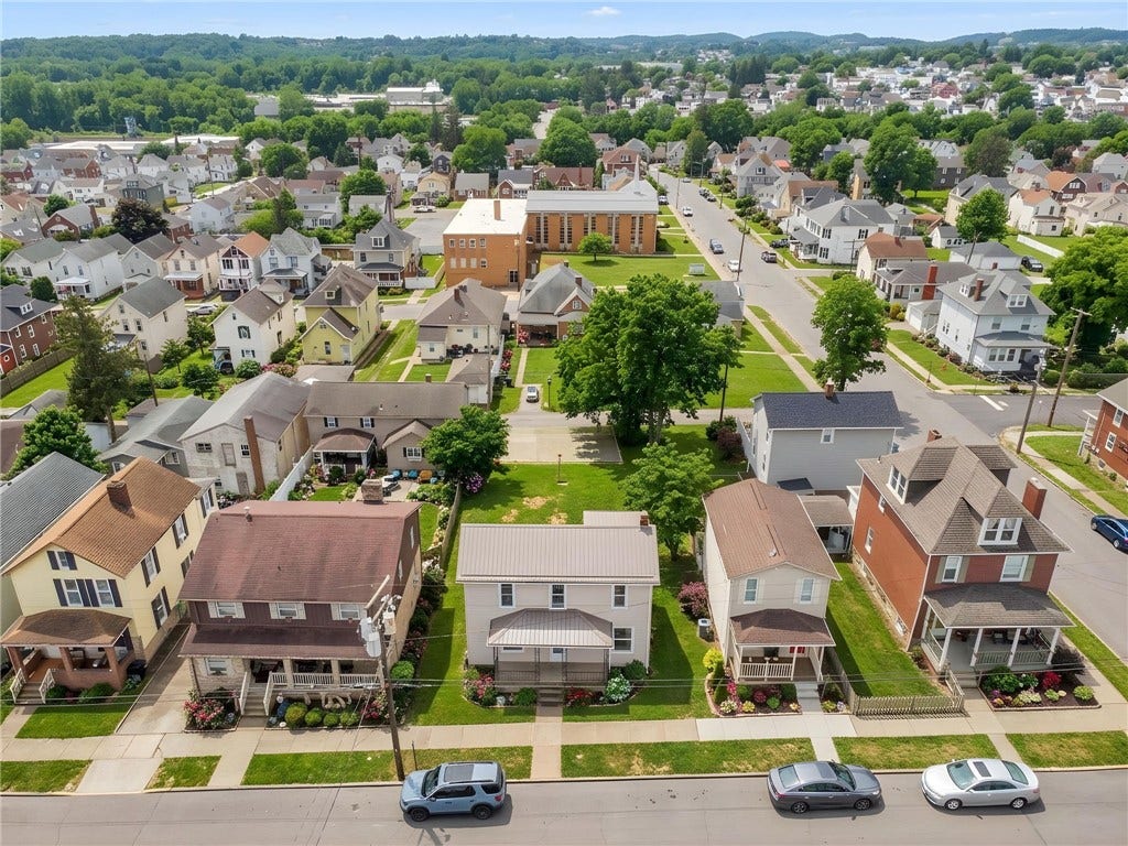408 Green St, Greensburg, PA 15601