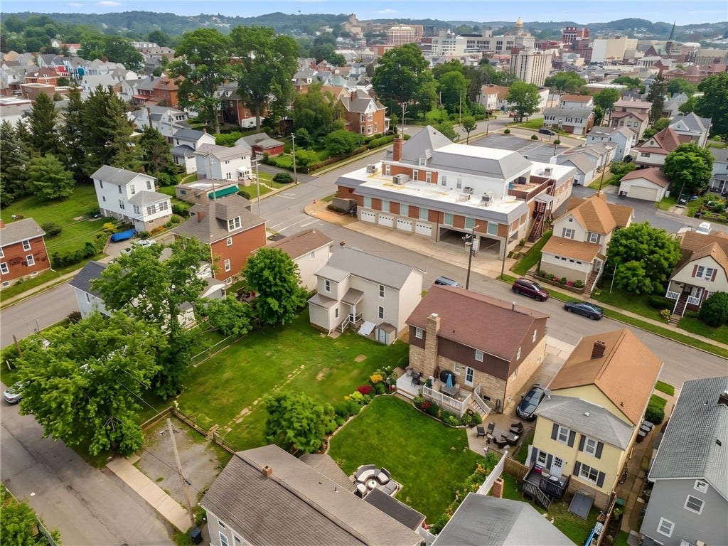 408 Green St, Greensburg, PA 15601