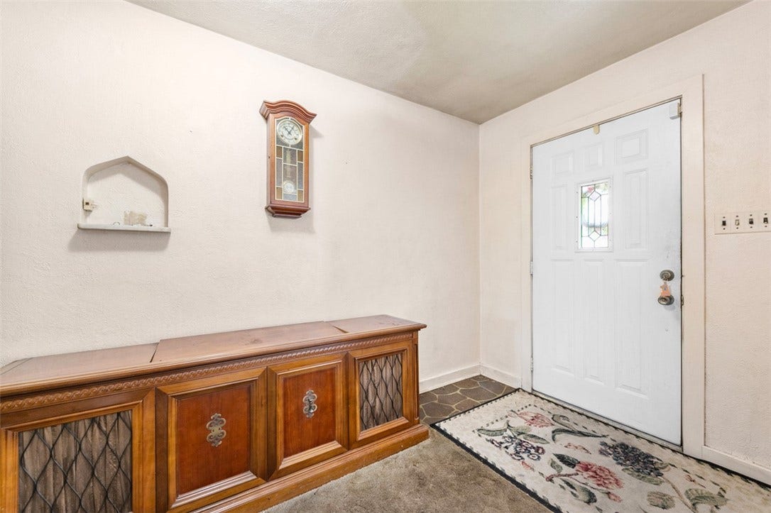 3520 Pittsburgh Road, Perryopolis, PA 15473