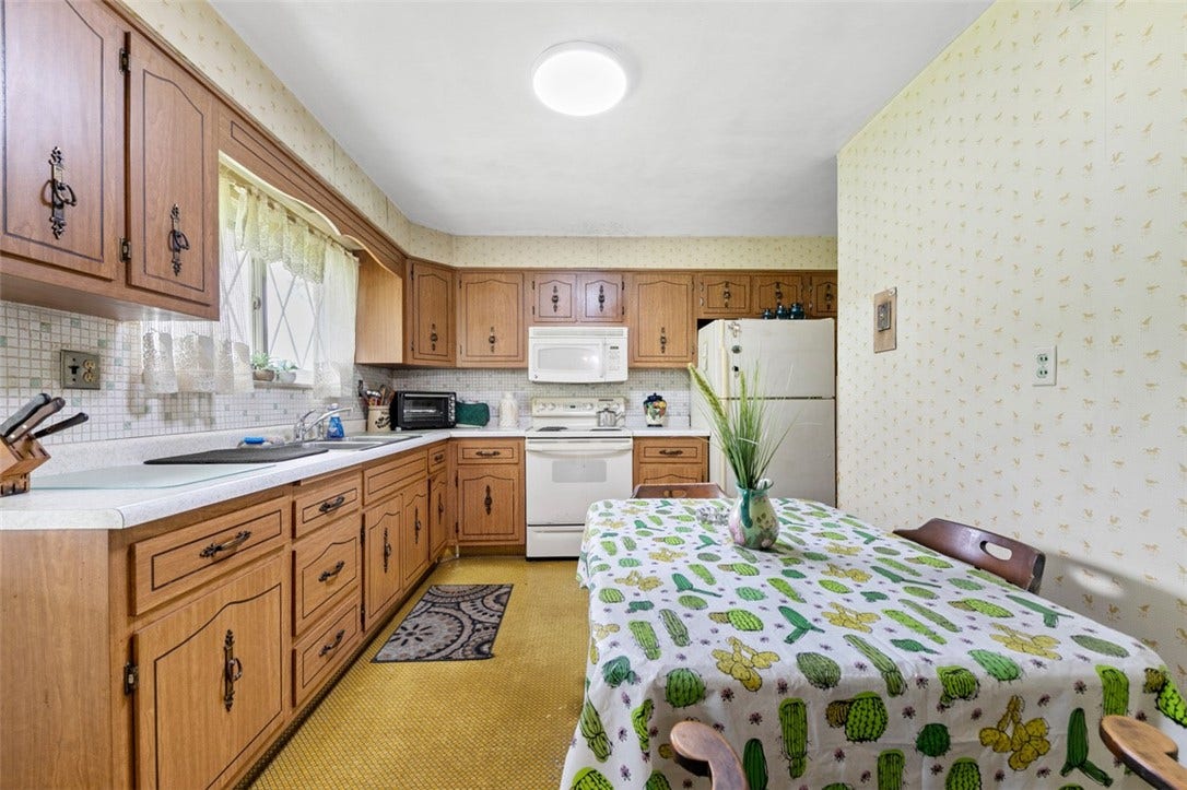 3520 Pittsburgh Road, Perryopolis, PA 15473