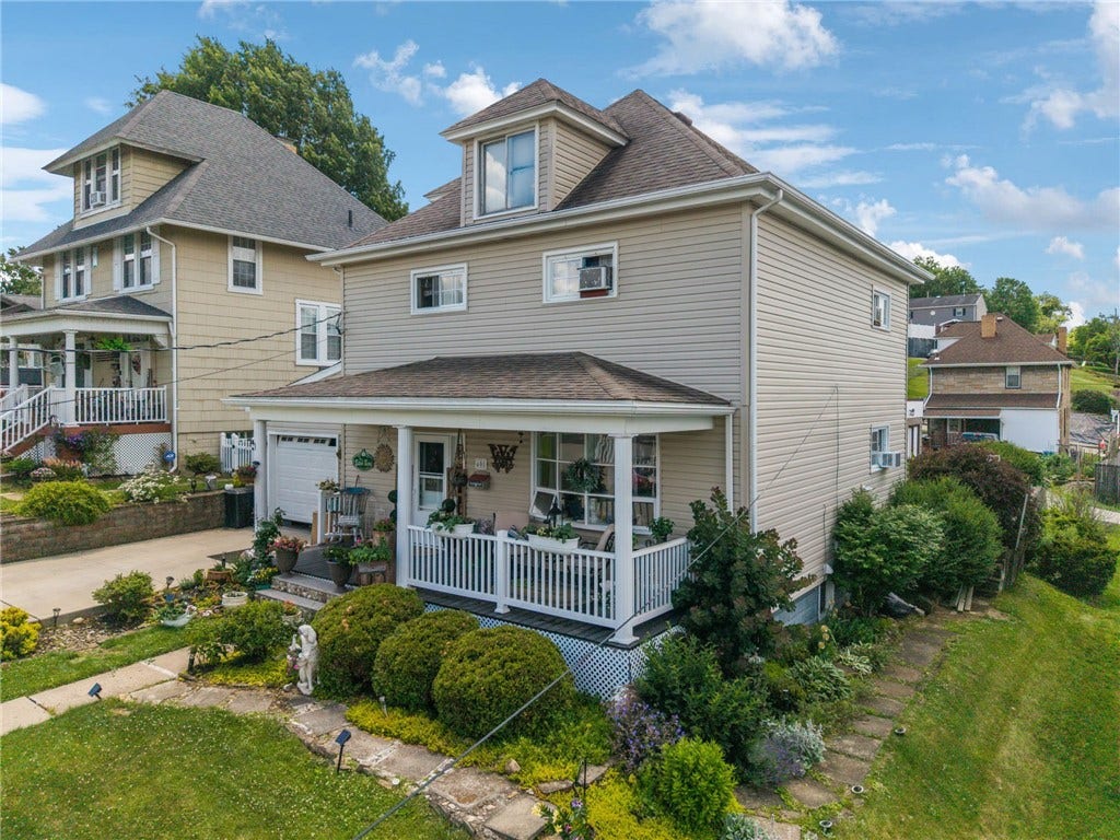 408 Jones St, Belle Vernon, PA 15012