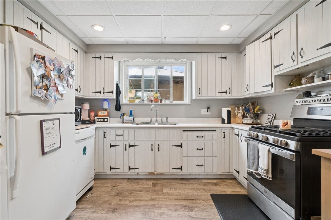 408 Jones St, Belle Vernon, PA 15012