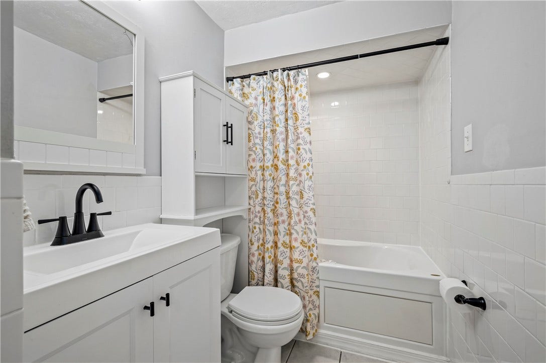 Main bath upstairs.