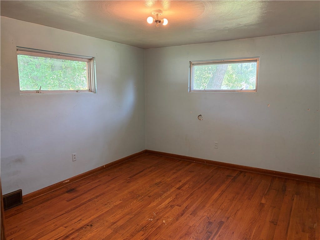 Bedroom (2)