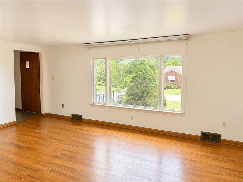 500 Sylvan Dr, Washington, PA 15301