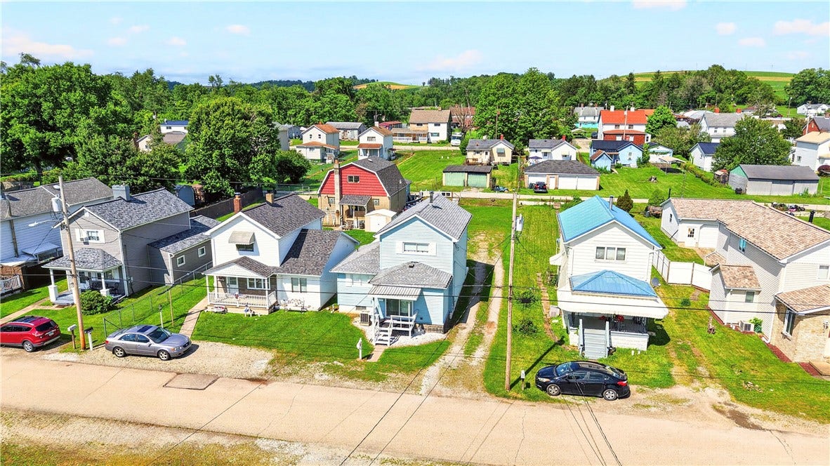 124 Nagy Street, Belle Vernon, PA 15012