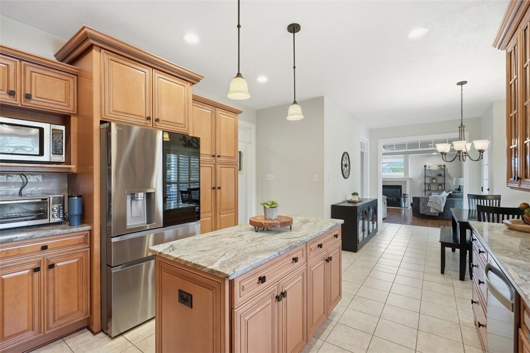 903 Gateway Cir., Greensburg, PA 15601