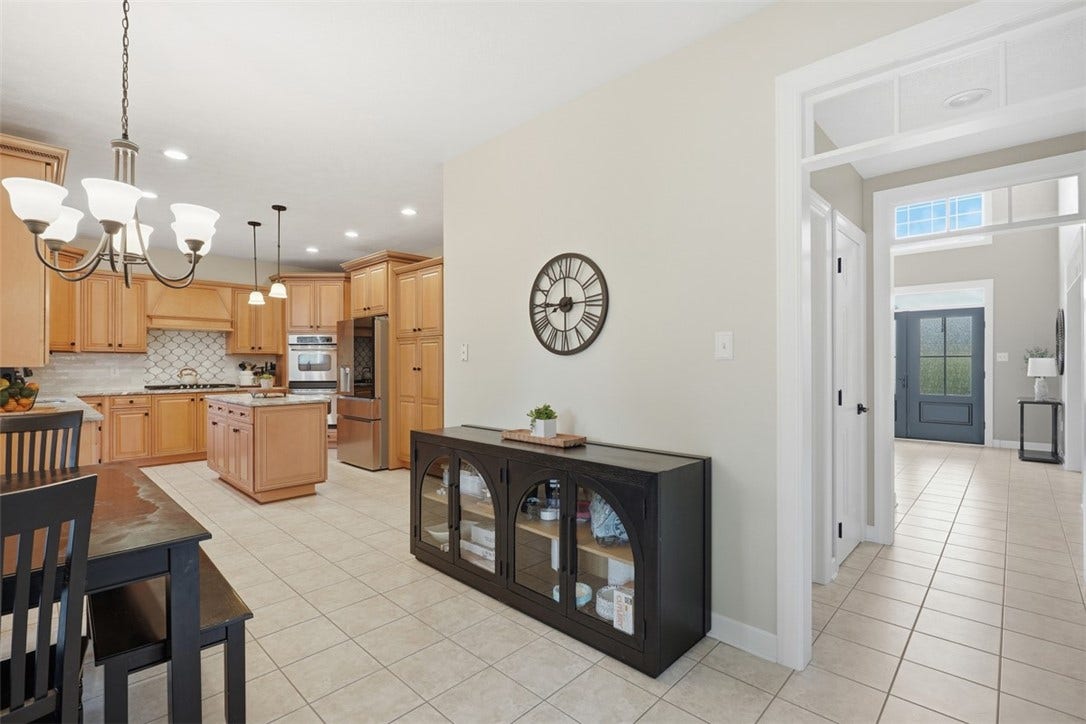 903 Gateway Cir., Greensburg, PA 15601