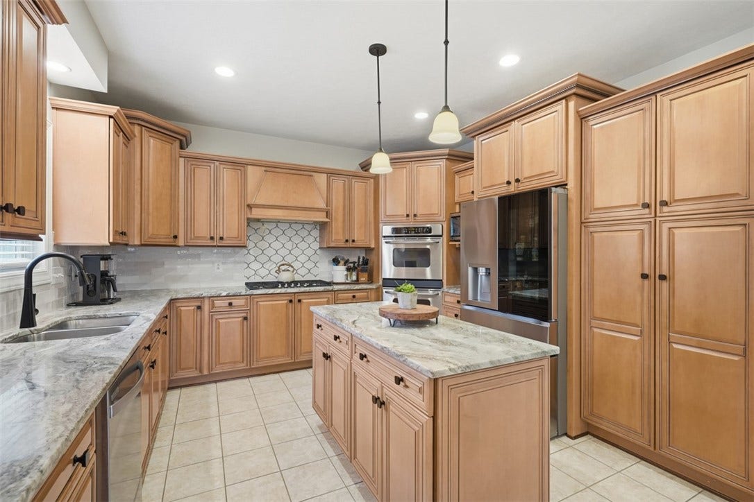 903 Gateway Cir., Greensburg, PA 15601