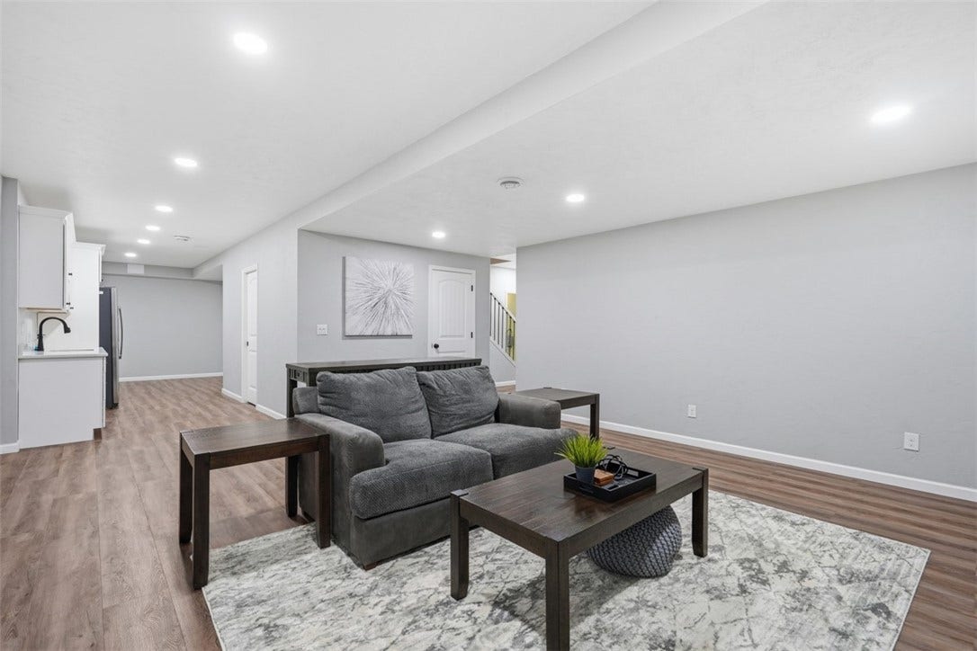 903 Gateway Cir., Greensburg, PA 15601