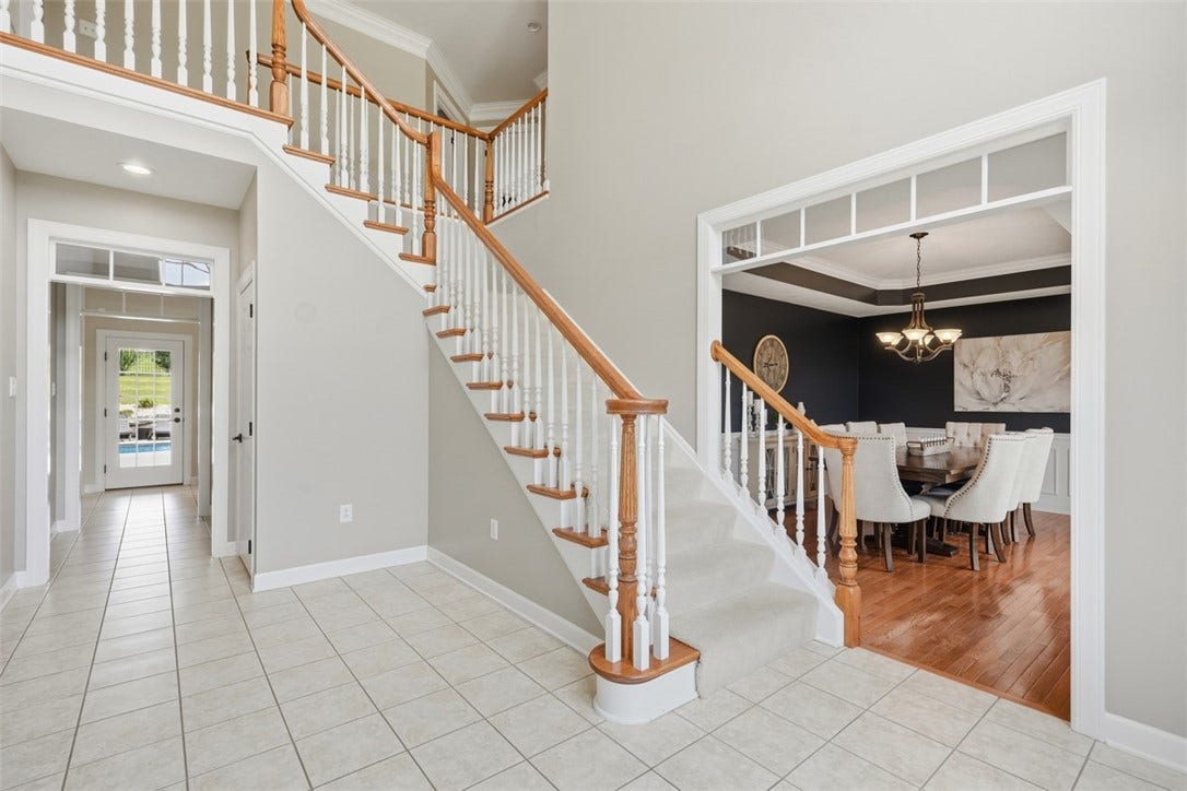 903 Gateway Cir., Greensburg, PA 15601