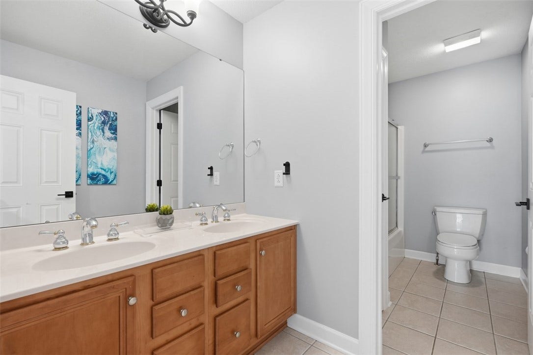 903 Gateway Cir., Greensburg, PA 15601