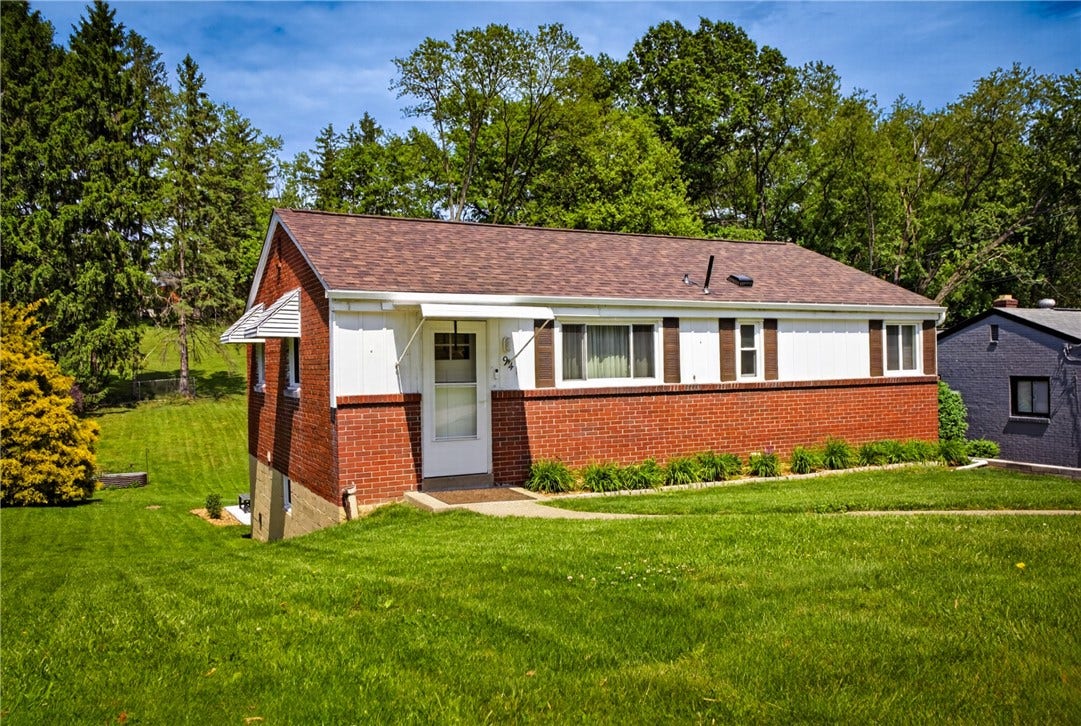 941 Logan Rd, Bethel Park, PA 15102