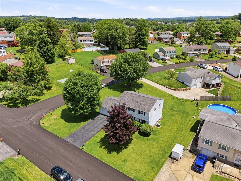19 Seneca Drive, Greensburg, PA 15601