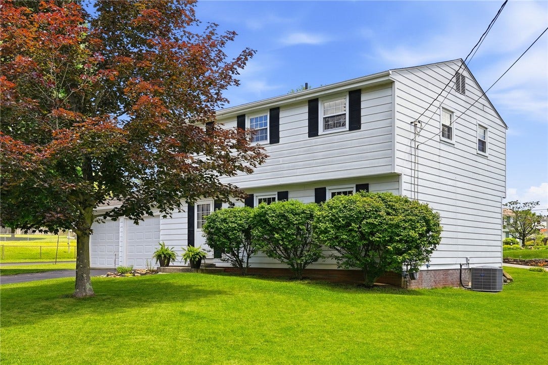 19 Seneca Drive, Greensburg, PA 15601