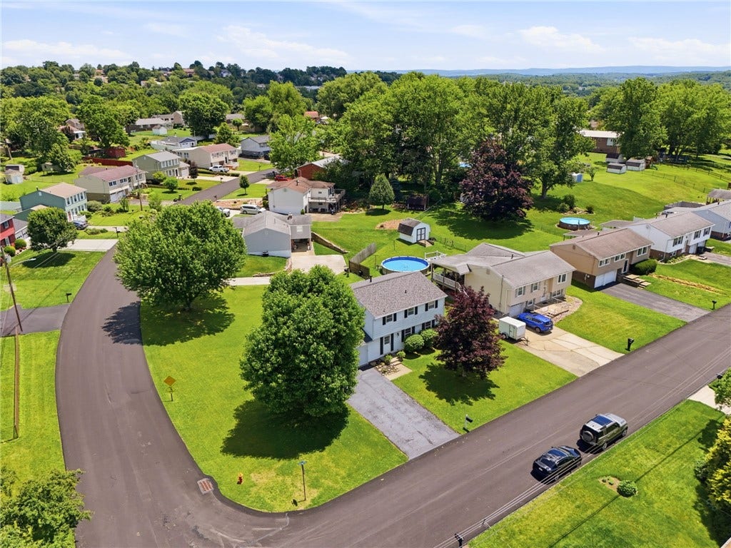 19 Seneca Drive, Greensburg, PA 15601