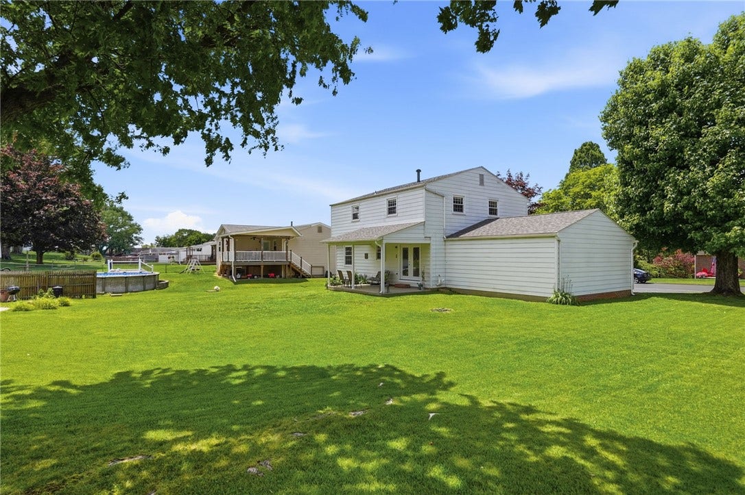 19 Seneca Drive, Greensburg, PA 15601