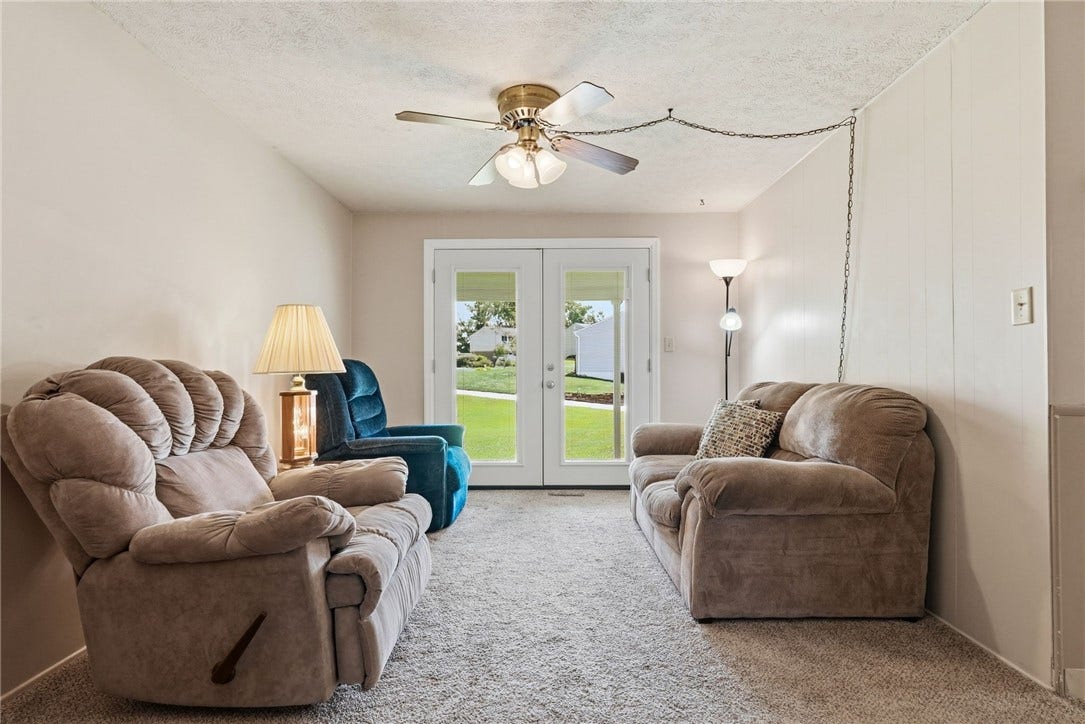 19 Seneca Drive, Greensburg, PA 15601