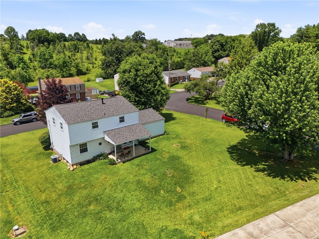 19 Seneca Drive, Greensburg, PA 15601