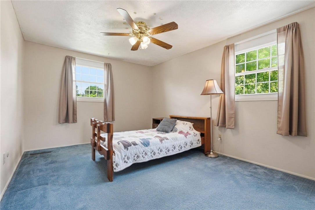 19 Seneca Drive, Greensburg, PA 15601
