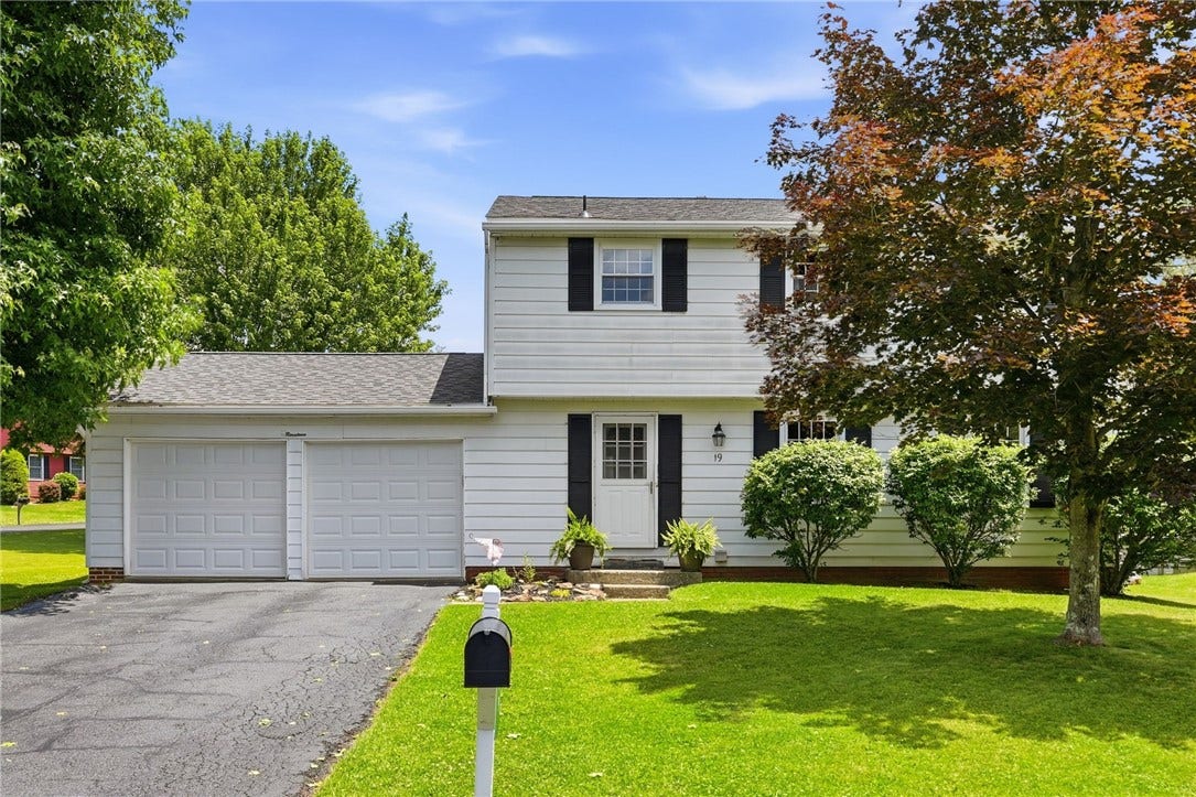 19 Seneca Drive, Greensburg, PA 15601