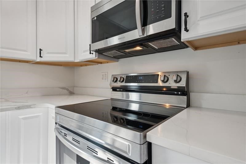 Newer Stainless Steel Appliances.