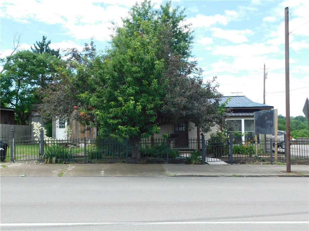 294 E Fayette Street, Uniontown, PA 15401