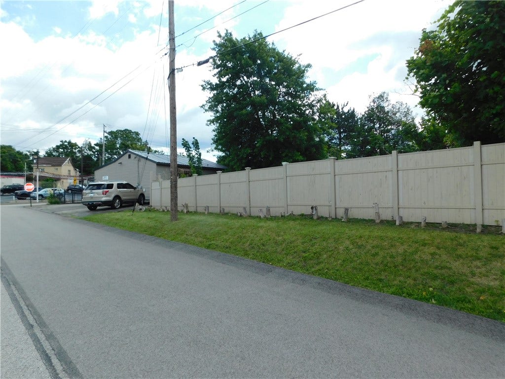 294 E Fayette Street, Uniontown, PA 15401