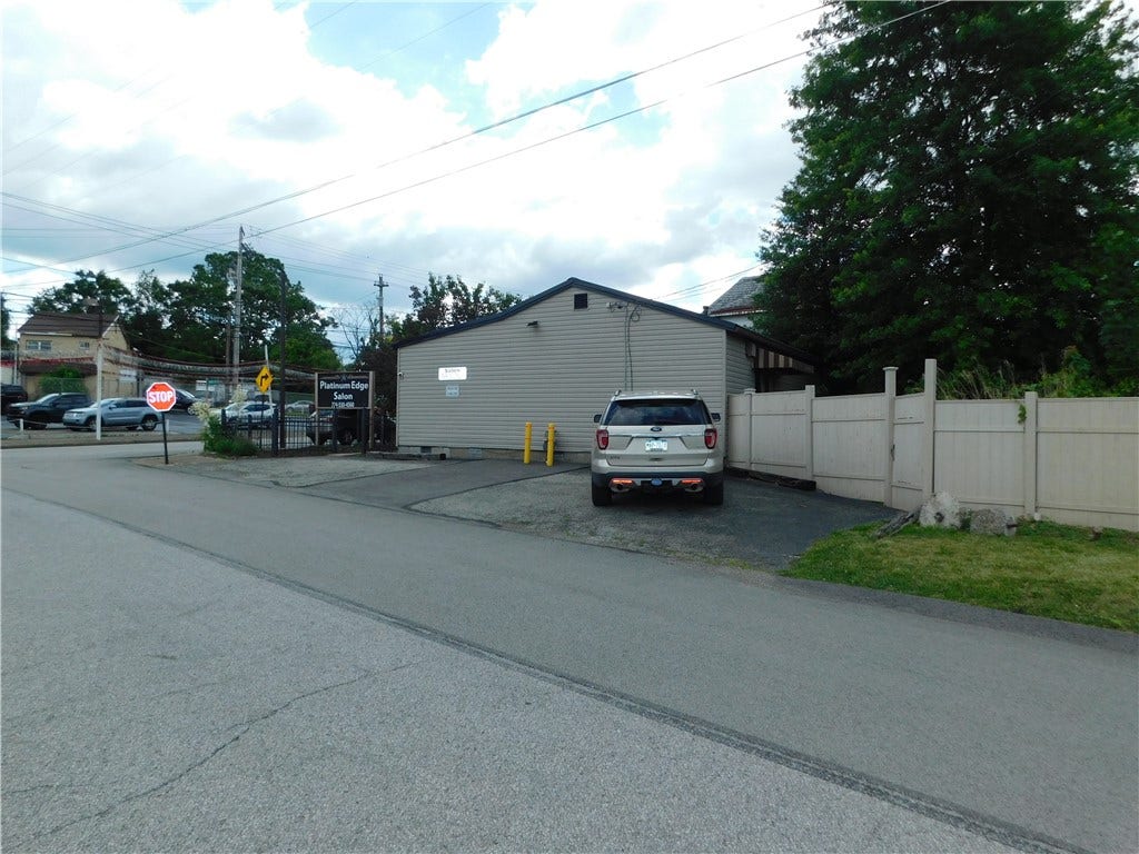 294 E Fayette Street, Uniontown, PA 15401