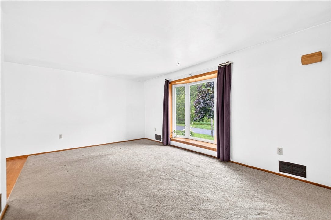 27 Barnhart Rd, Greensburg, PA 15601