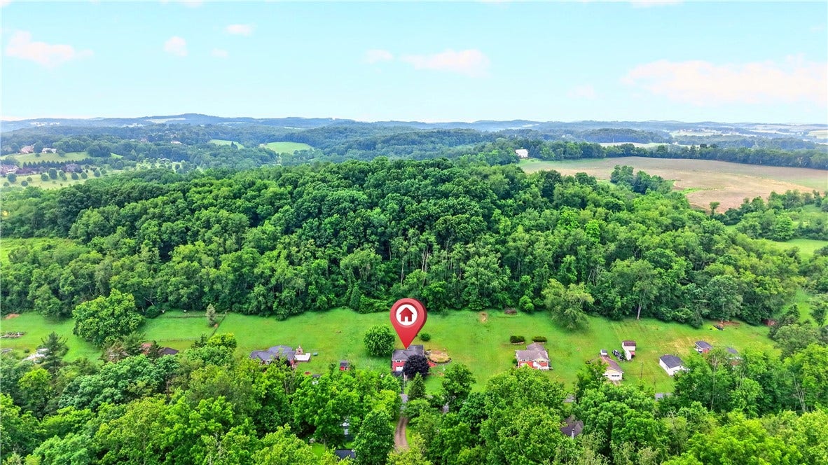 27 Barnhart Rd, Greensburg, PA 15601