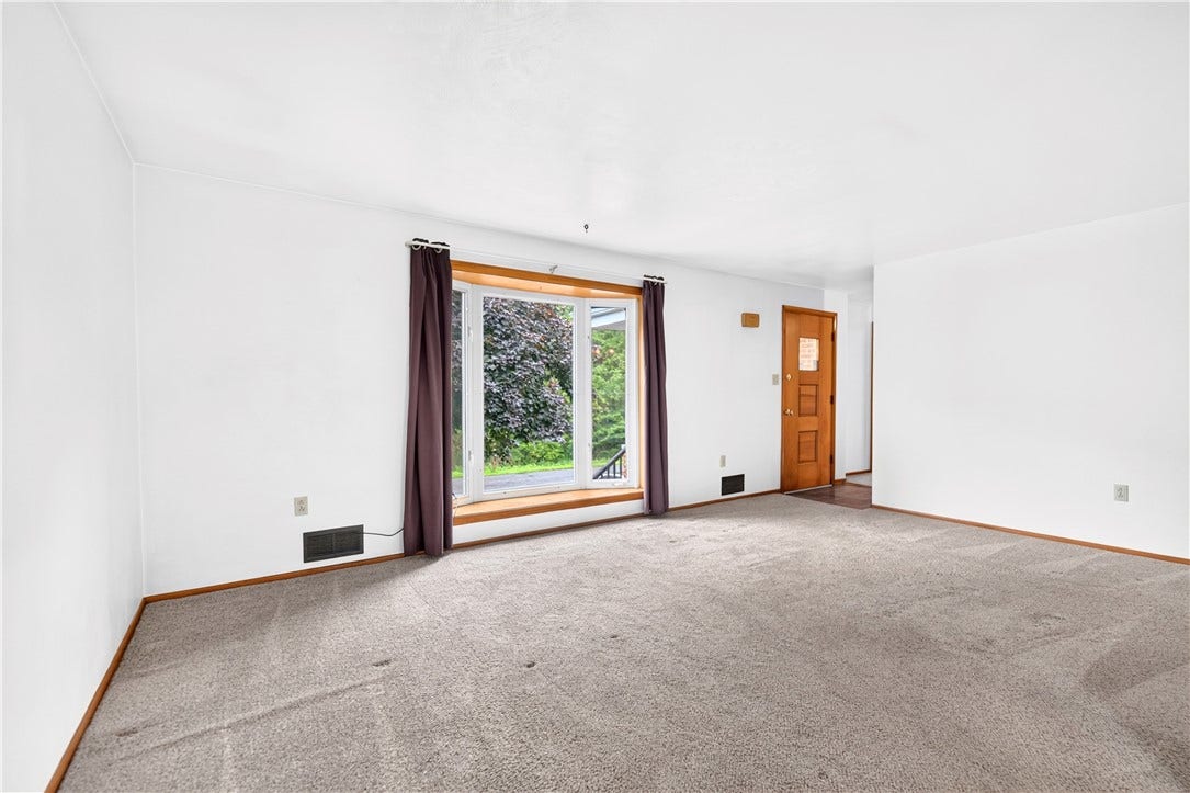 27 Barnhart Rd, Greensburg, PA 15601