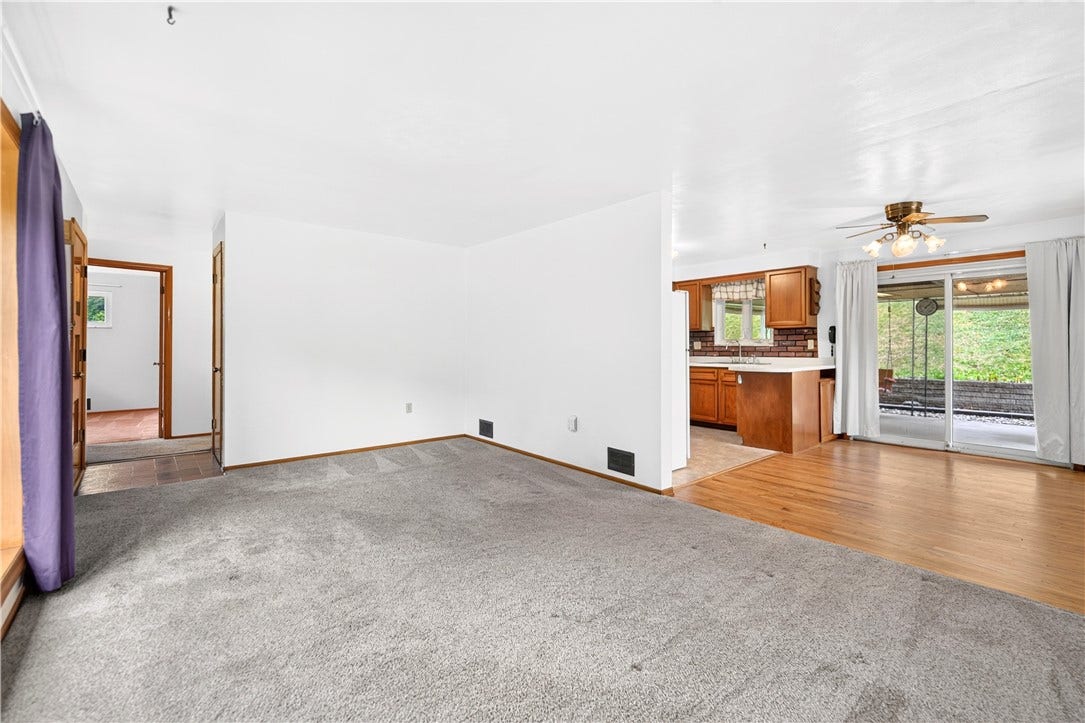 27 Barnhart Rd, Greensburg, PA 15601