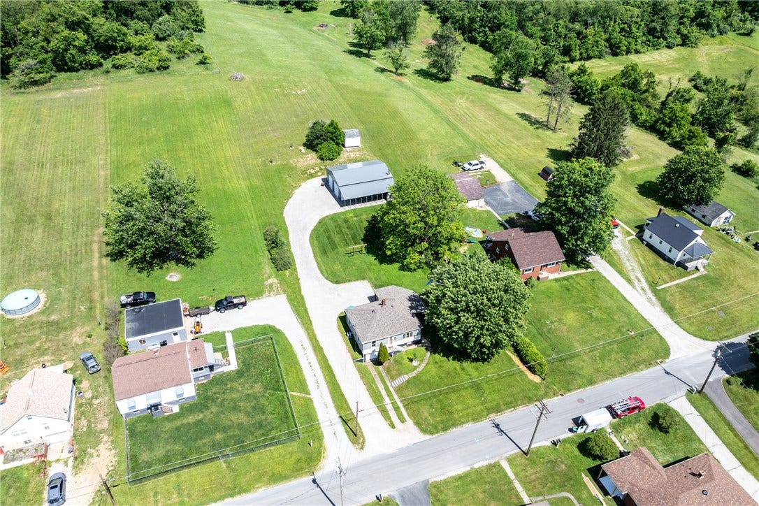 650 Mcclane Farm Rd, Washington, PA 15301