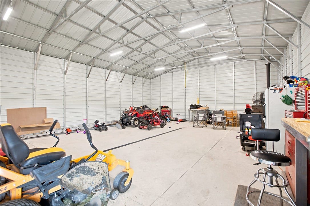 650 Mcclane Farm Rd, Washington, PA 15301