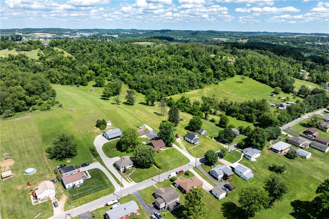 650 Mcclane Farm Rd, Washington, PA 15301